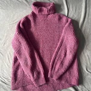 Old Navy Ribbed Knit Turtleneck Sweater - Mauve